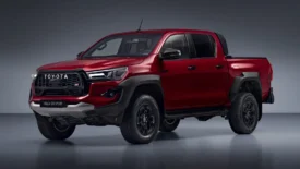 TOYOTA HILUX 2.8 RED